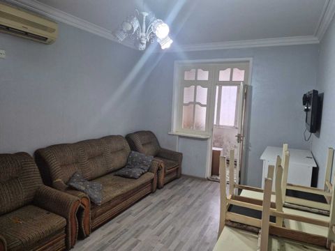 Satılır 3 otaqlı köhnə tikili 65 m² — Bakı