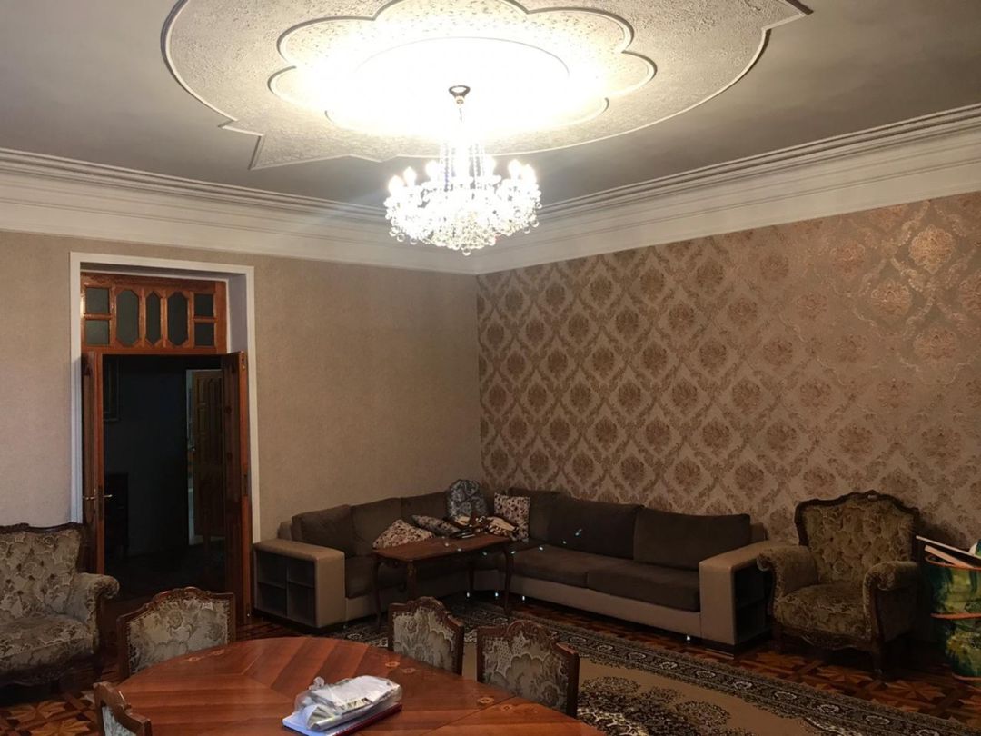 Villa, Məmməd Araz küç — Ev, villa, Bakı (12)