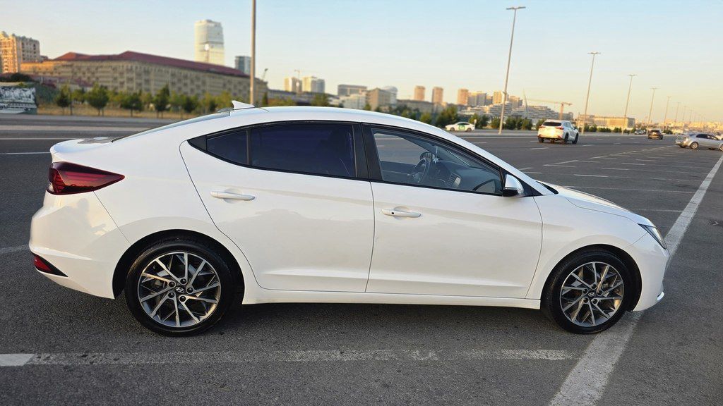Hyundai Avante, 1.6 L, 2018 il, 167 240 km — Avtomobillər, Bakı (6)