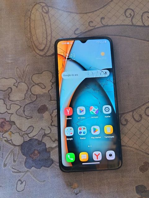 Redmi 8 GB, rəng - Qara, Qırıq — Bakı