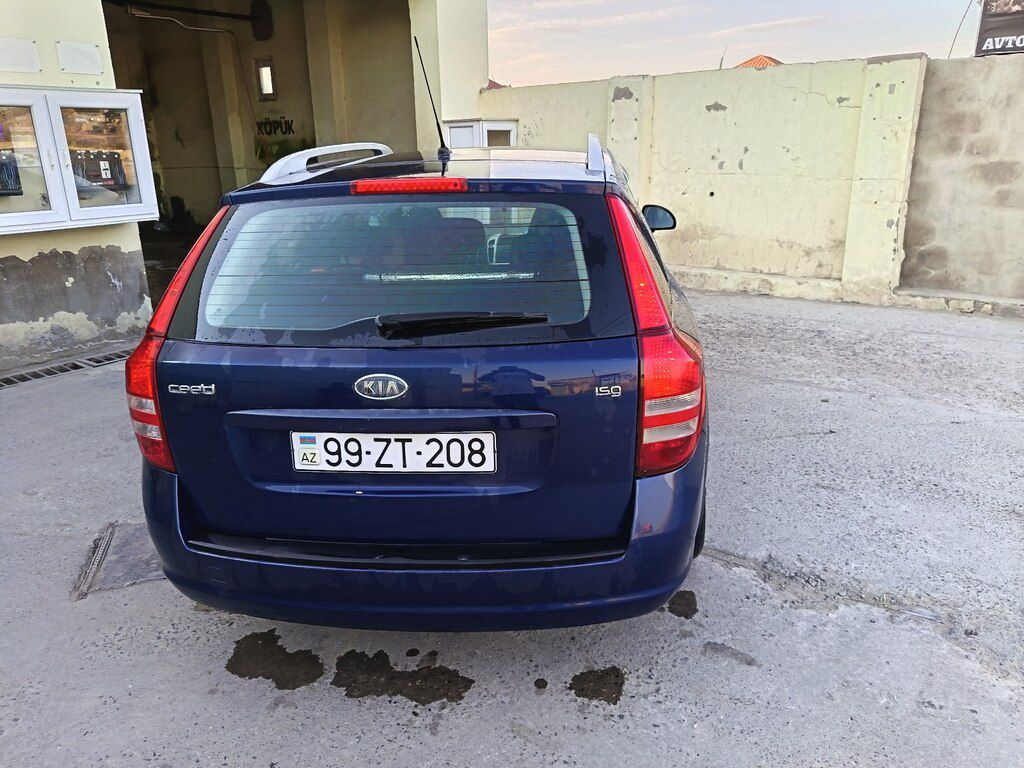 Kia Ceed SW, 1.4 L, 2009 il, 279 600 km — Avtomobillər, Bakı (5)