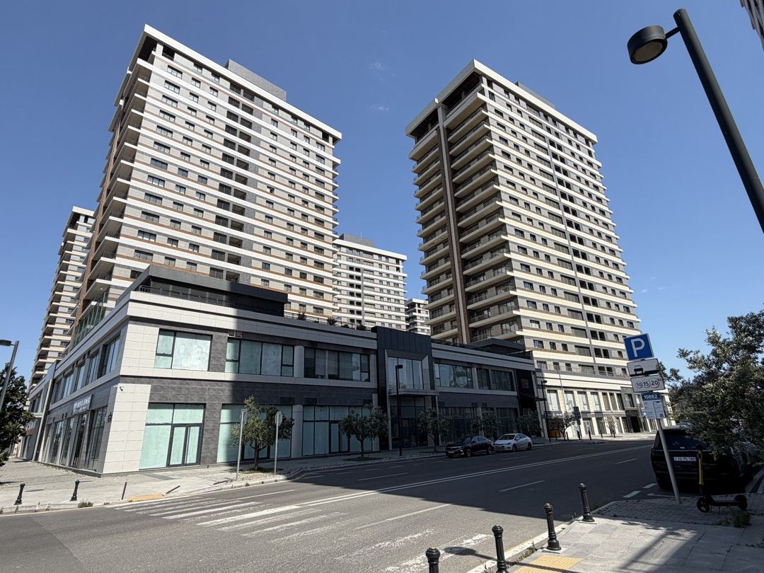 Satılır 4 otaqlı yeni tikili 198 m² — Mənzil, Bakı (2)