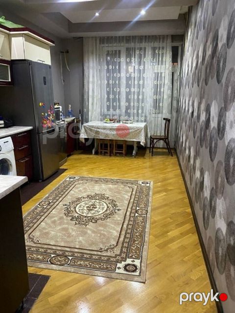 Satılır 3 otaqlı yeni tikili 130 m²
