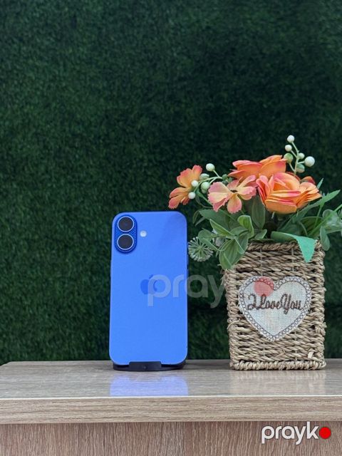 Apple iPhone 16 Ultramarine 128GB/8GB