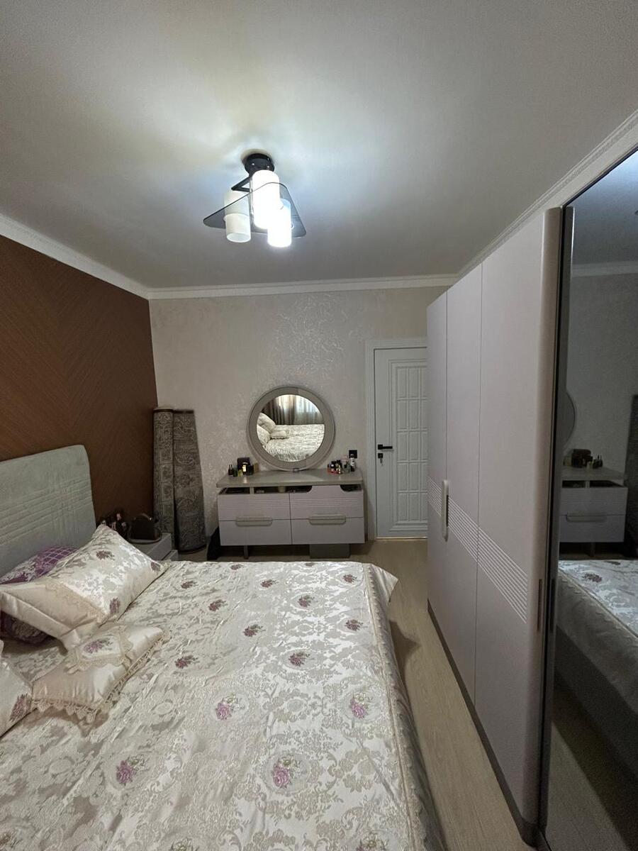 Satılır 4 otaqlı köhnə tikili 100 m² — Mənzil, Bakı (9)