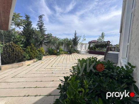 Satılır 4 otaqlı həyət evi/bağ evi 120 m²