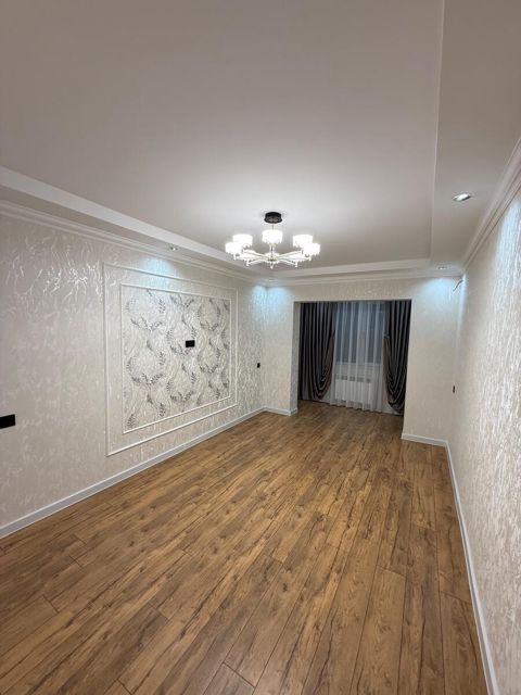 Satılır 2 otaqlı köhnə tikili 83 m² — Bakı
