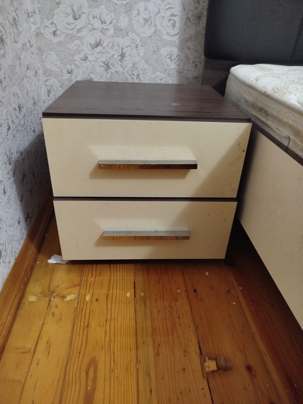 İşlənmiş, 6 qapı, Güzgülü, Bej, Taxta, Kupe, Düz dolab — Şkaflar, Bakı (9)