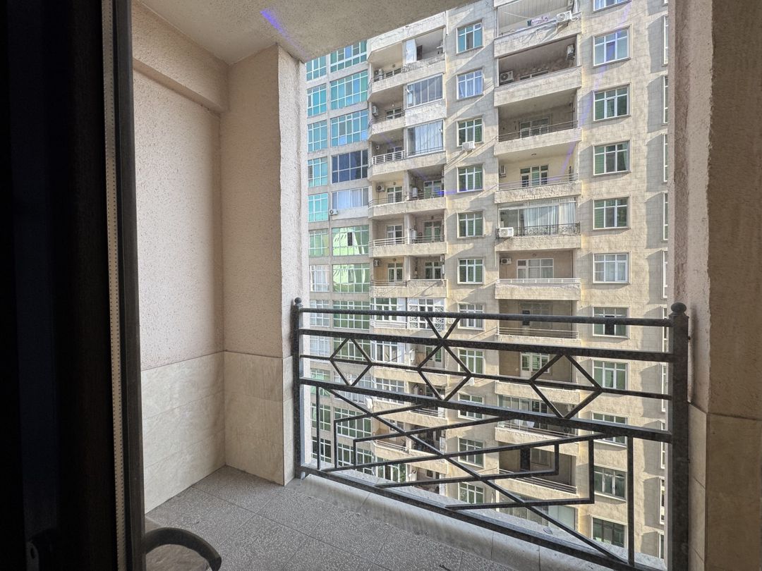 Satılır 3 otaqlı yeni tikili 217 m² — Mənzil, Bakı (4)