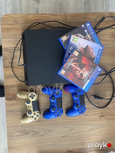 PlayStation 4 Slim komplekti - Model: PS4 Slim, qara rəng - Daxildir — Bakı