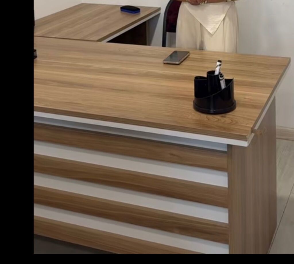 İşlənmiş, Müdir üçün, Künc masa — Ofis mebeli, Bakı (2)