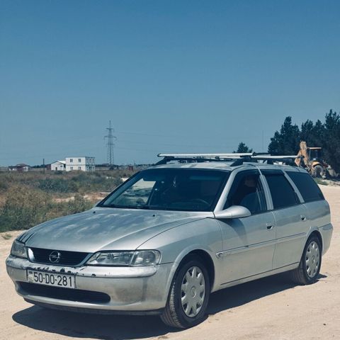 Opel Vectra Caravan (Universal) – gümüşü rəng - Kuzov: universal (5 — Sumqayıt