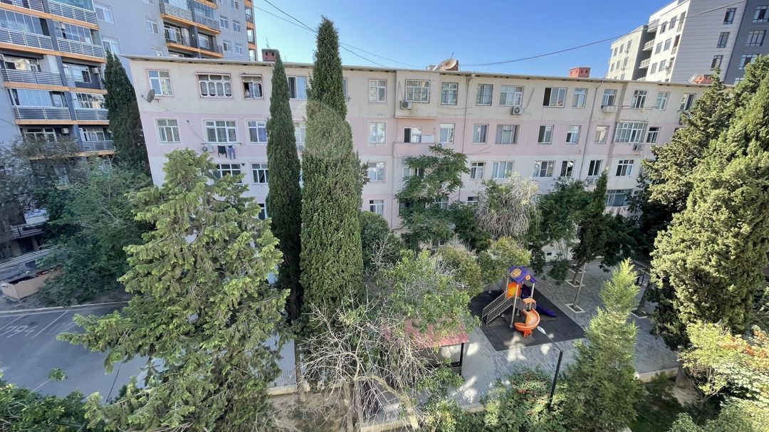 Satılır 2 otaqlı köhnə tikili 55 m² — Mənzil, Bakı (8)