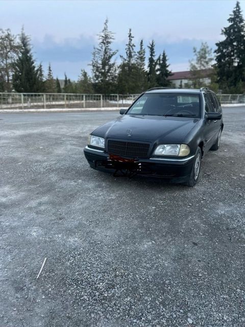 Mercedes C 220, 2.2 L, 1999 il, 650 000 km — Göyçay