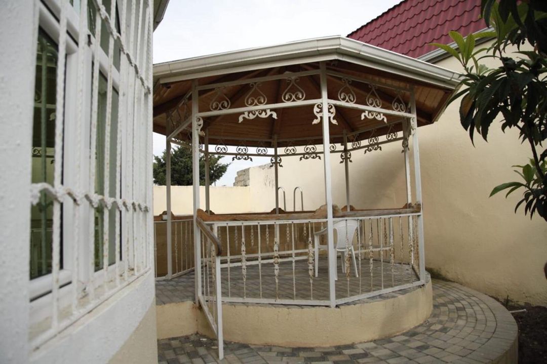Satılır 4 otaqlı həyət evi/bağ evi 162 m² — Ev, villa, Bakı (2)