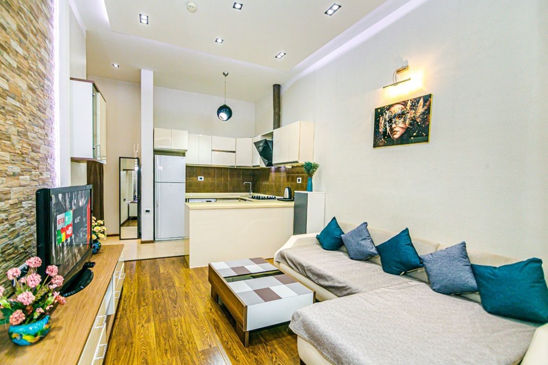 İcarəyə verilir 2 otaqlı köhnə tikili 70 m² — Mənzil, Bakı (8)