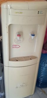 Dispenser Döşəməüstü, Su isitmə ilə, İşlənmiş — Кулеры и диспенсеры для воды