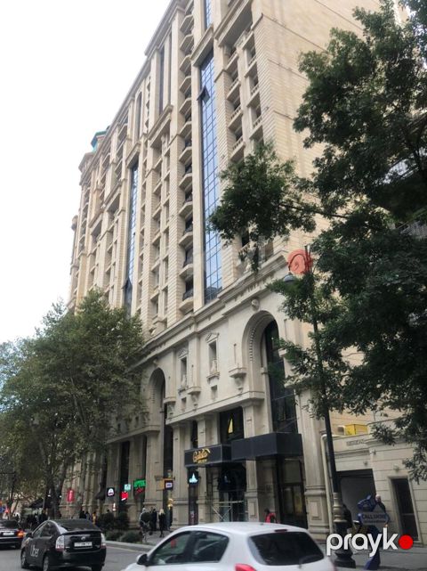 Satılır 4 otaqlı yeni tikili 210 m²