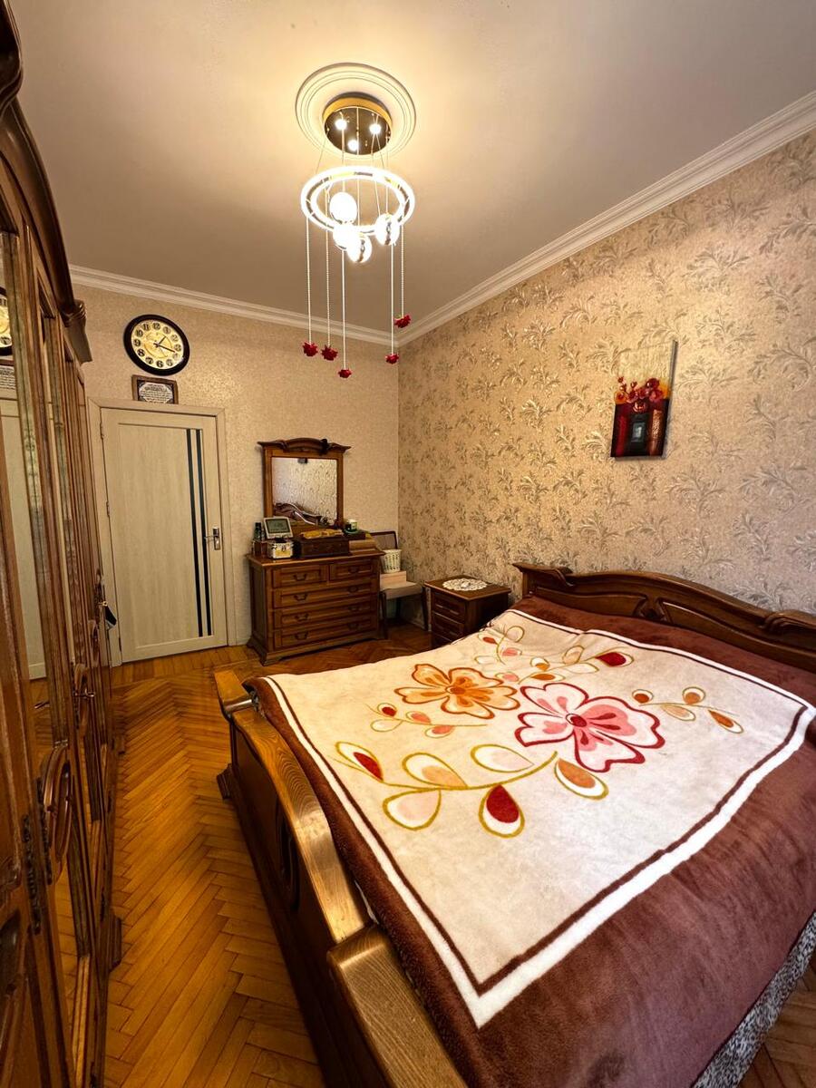 Satılır 4 otaqlı köhnə tikili 90 m² — Mənzil, Bakı (4)