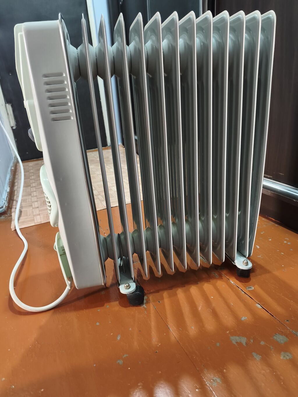 Zass yağlı radiator – elektrikli məişət isitmə cihazı. İşləkdir az — Isıtıcılar və isı ventilatorları, Bakı (3)
