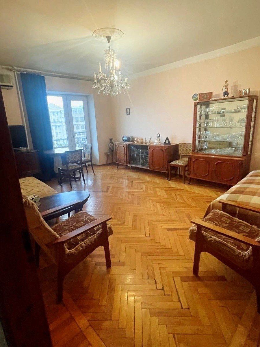 Satılır 2 otaqlı köhnə tikili 65 m² — Mənzil, Bakı (2)