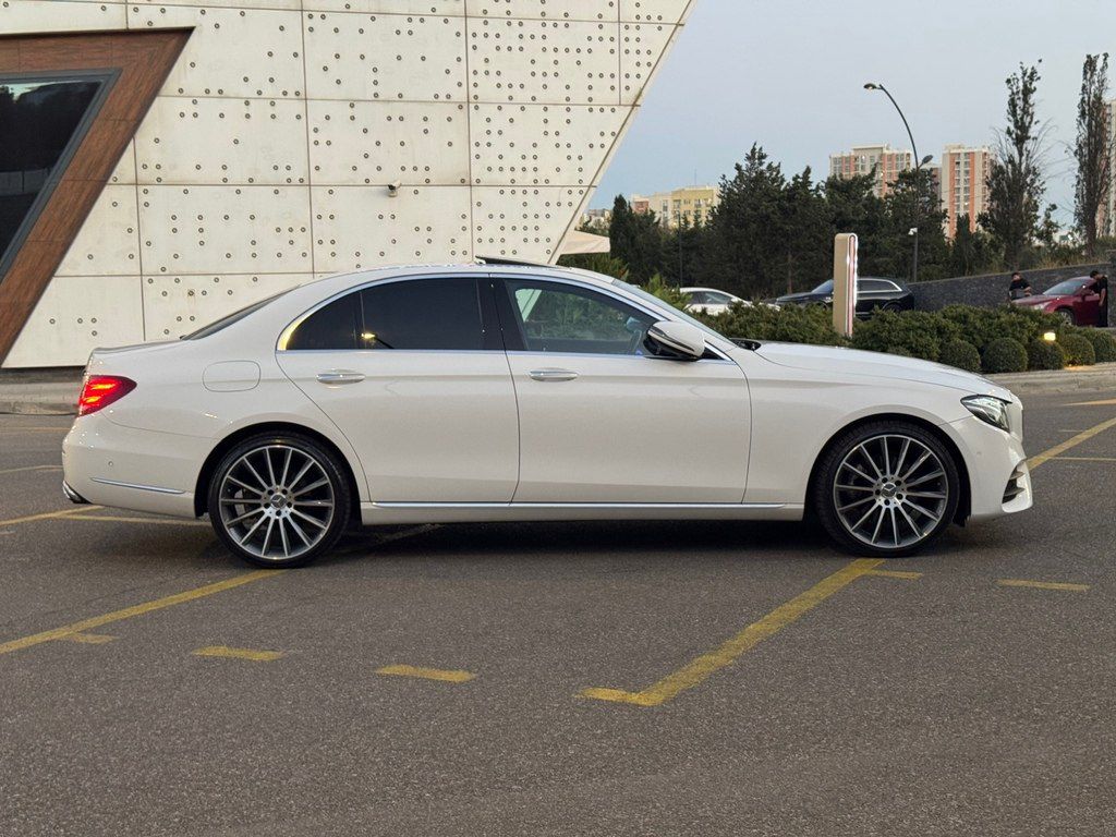 Mercedes E 220 d, 2.0 L, 2019 il, 147 500 km — Avtomobillər, Bakı (5)