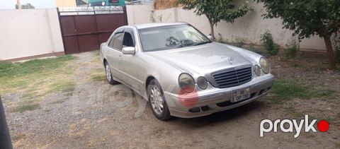 Mercedes E 220, 2.2 L, 2000 il, 350 000 km