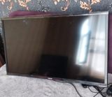Samsung 82 ekran ustunde Smart aparati verilr kocle bagli evden satiw — Televisions