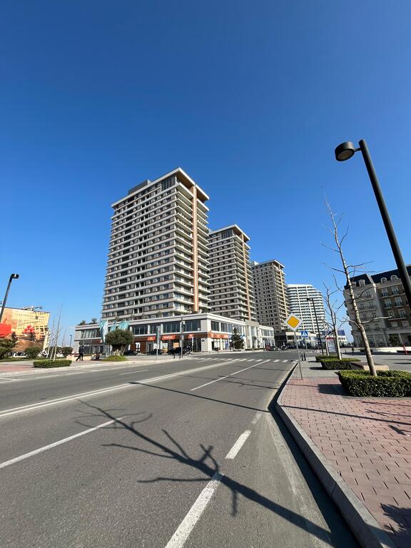 Satılır 5 otaqlı yeni tikili 245 m² — Mənzil, Bakı (2)
