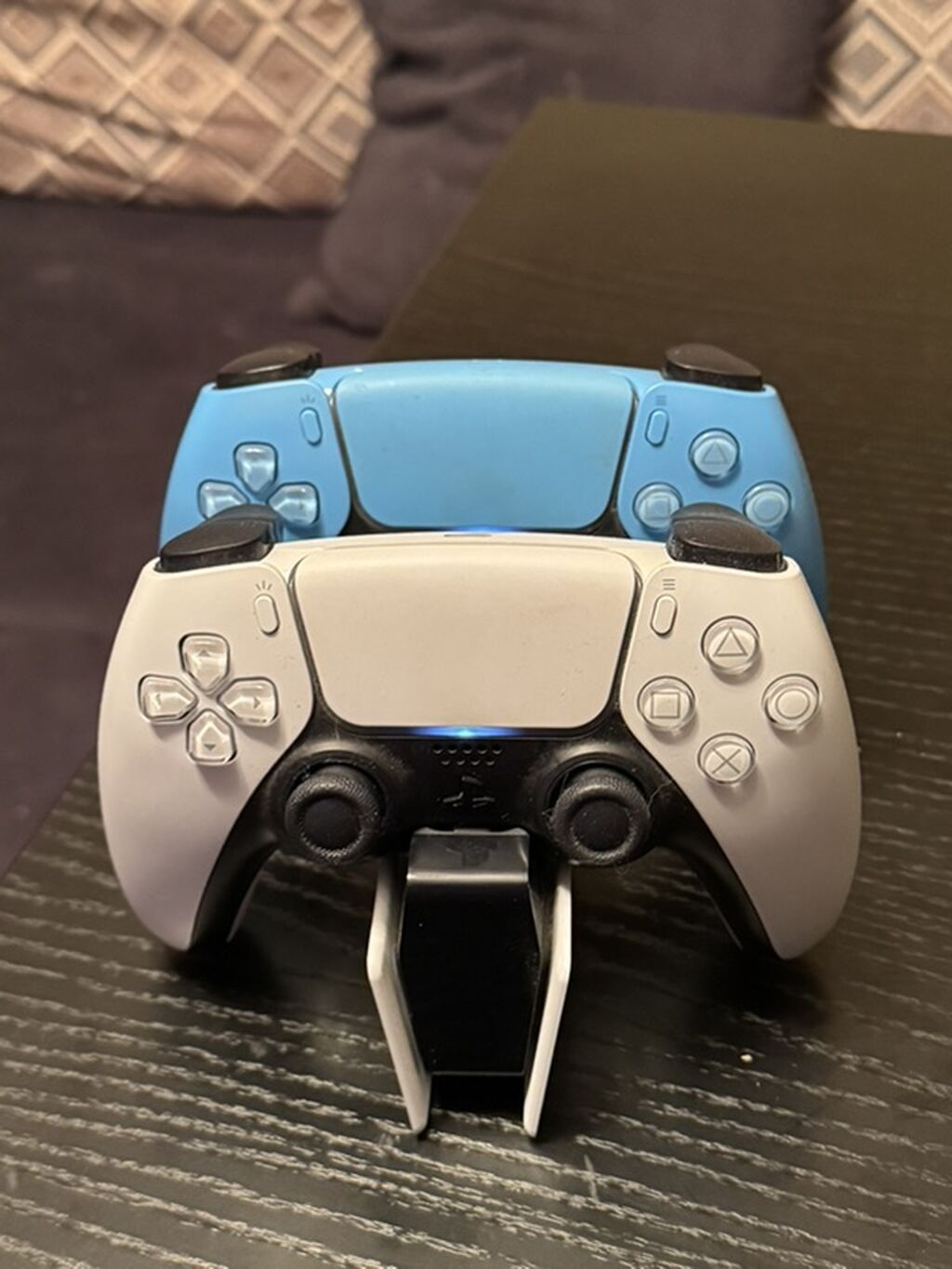 Məhsul: PlayStation5Slim (Disk versiyası) + 2 ədəd DualSense gamepad + — Oyun konsolları, Bakı (4)