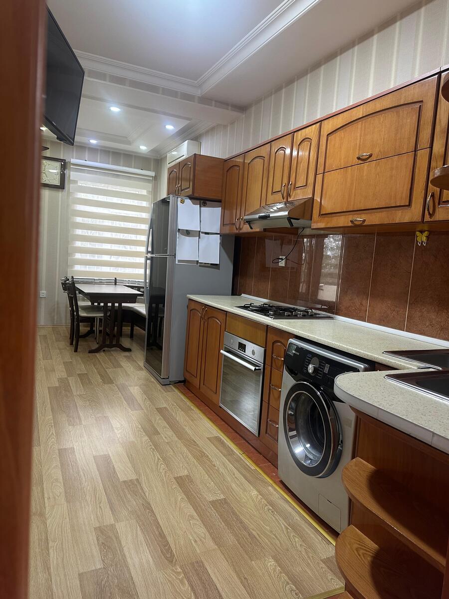 Satılır 5 otaqlı həyət evi/bağ evi 250 m² — Ev, villa, Bakı (6)