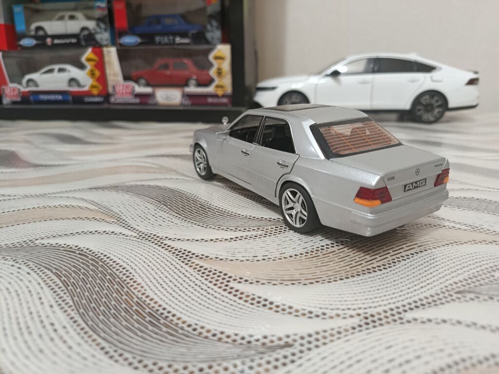 Metall model avtomobil – Mercedes-Benz E-Class AMG (W124) miqyası el — Modellar, Bakı (2)