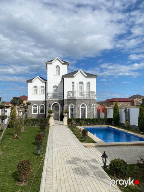 İcarəyə verilir 5 otaqlı həyət evi/bağ evi 260 m²