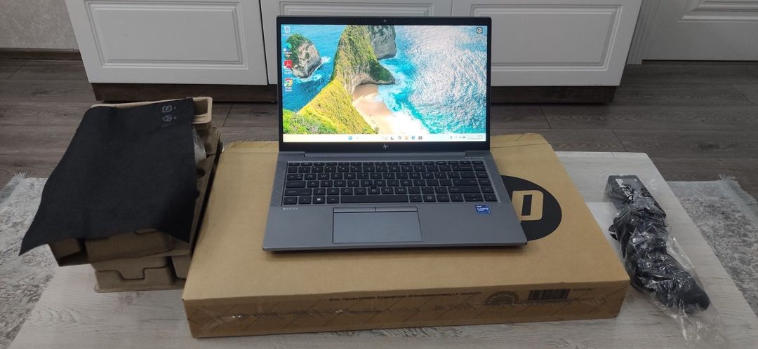 HP zBook Firefly G8 Mobile Workstation (32 RAM) — Noutbuklar, Bakı (10)