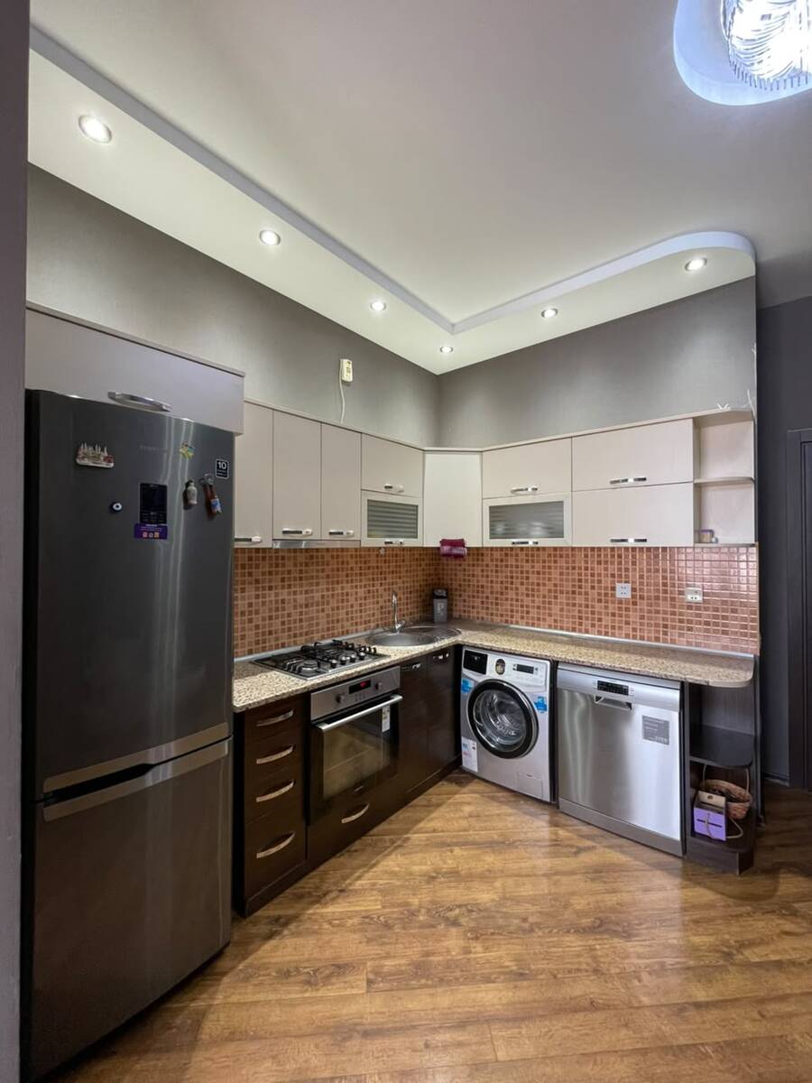 İcarəyə verilir 3 otaqlı köhnə tikili 110 m² — Mənzil, Bakı (9)