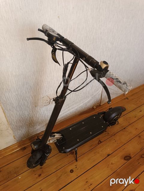 İşlənmiş Elektrik samokat 10", 351 - 500 Vt, 36 - 45 km/s, Ünvandan götürmə — Bərdə