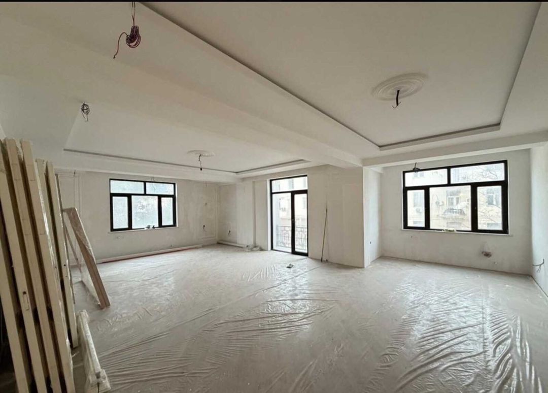 Satılır 4 otaqlı yeni tikili 240 m² — Mənzil, Bakı (2)