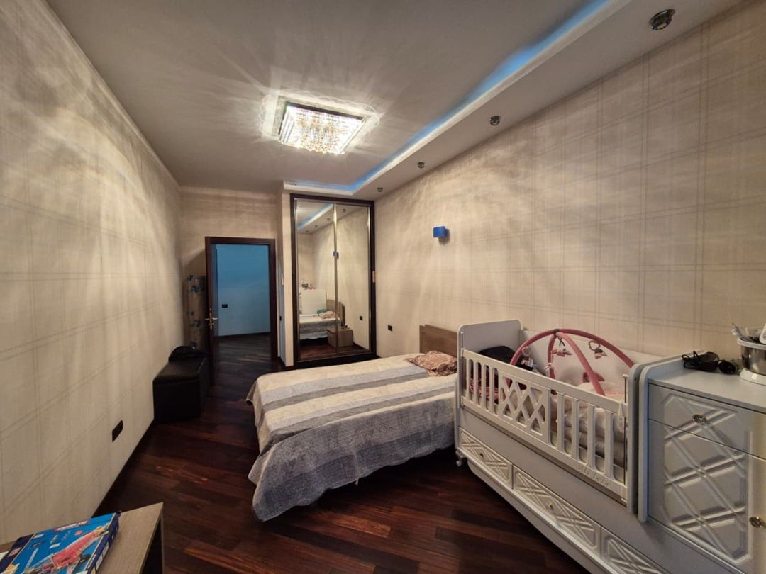 Satılır 4 otaqlı yeni tikili 190 m² — Mənzil, Bakı (11)