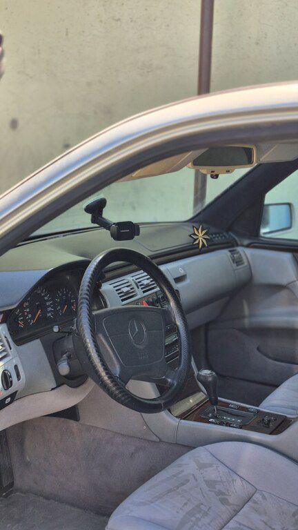 Mercedes E 230, 2.3 L, 1995 il, 380 000 km — Avtomobillər, Bakı (12)