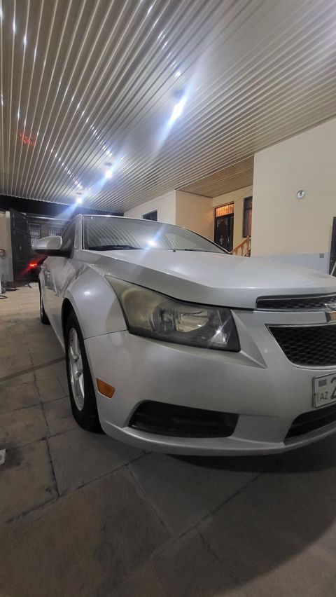 Chevrolet Cruze: 1.4 l 2010 il 256000 km Sedan — Gəncə