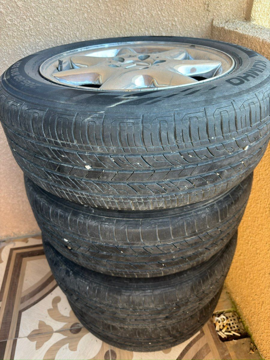 Kumho təkərləri 205/60 R16 — Ehtiyat hissələri və aksesuarlar, Bakı (4)