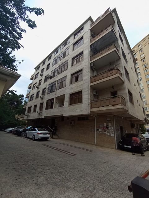 3 otaqlı, Yeni tikili, 110 kv. m — Bakı