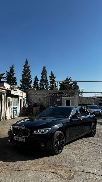 BMW 740, 3.0 L, 2014 il, 306 000 km — Avtomobillər, Xırdalan