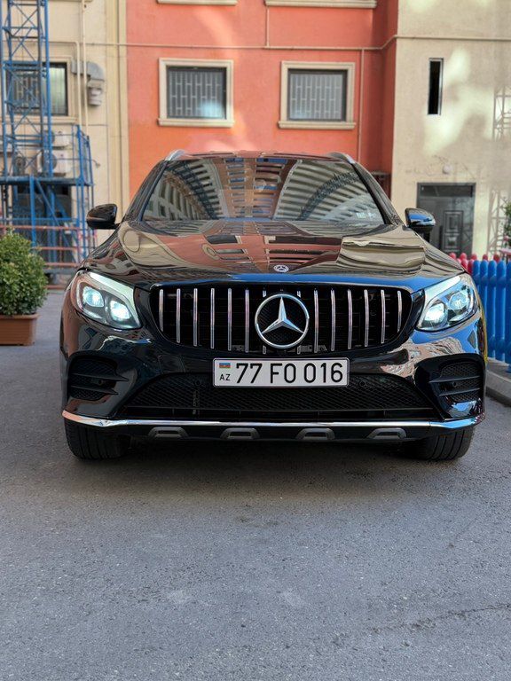 Mercedes GLC 300 4MATIC, 2.0 L, 2018 il, 95 000 km — Avtomobillər, Bakı
