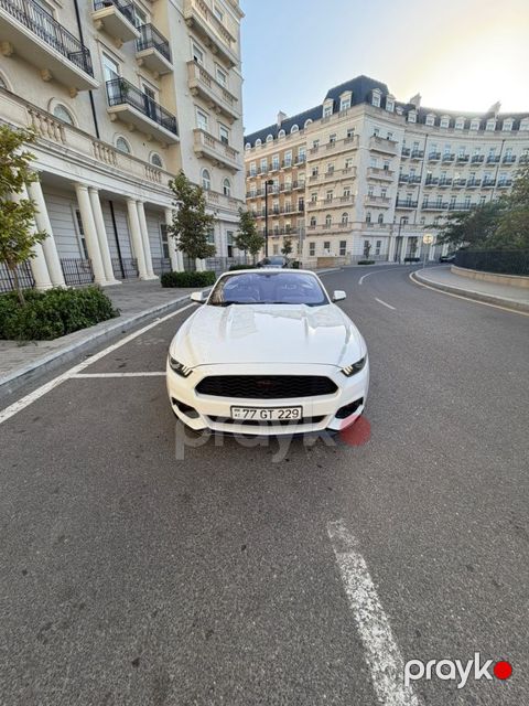 Ford Mustang, 2.3 L, 2015 il, 167 600 km