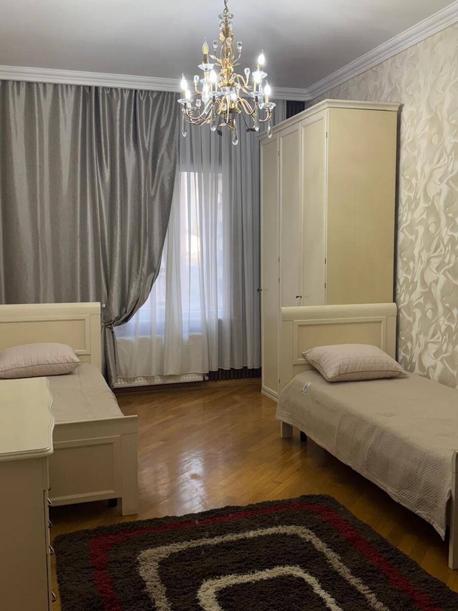 İcarəyə verilir 3 otaqlı yeni tikili 140 m² — Mənzil, Bakı (12)