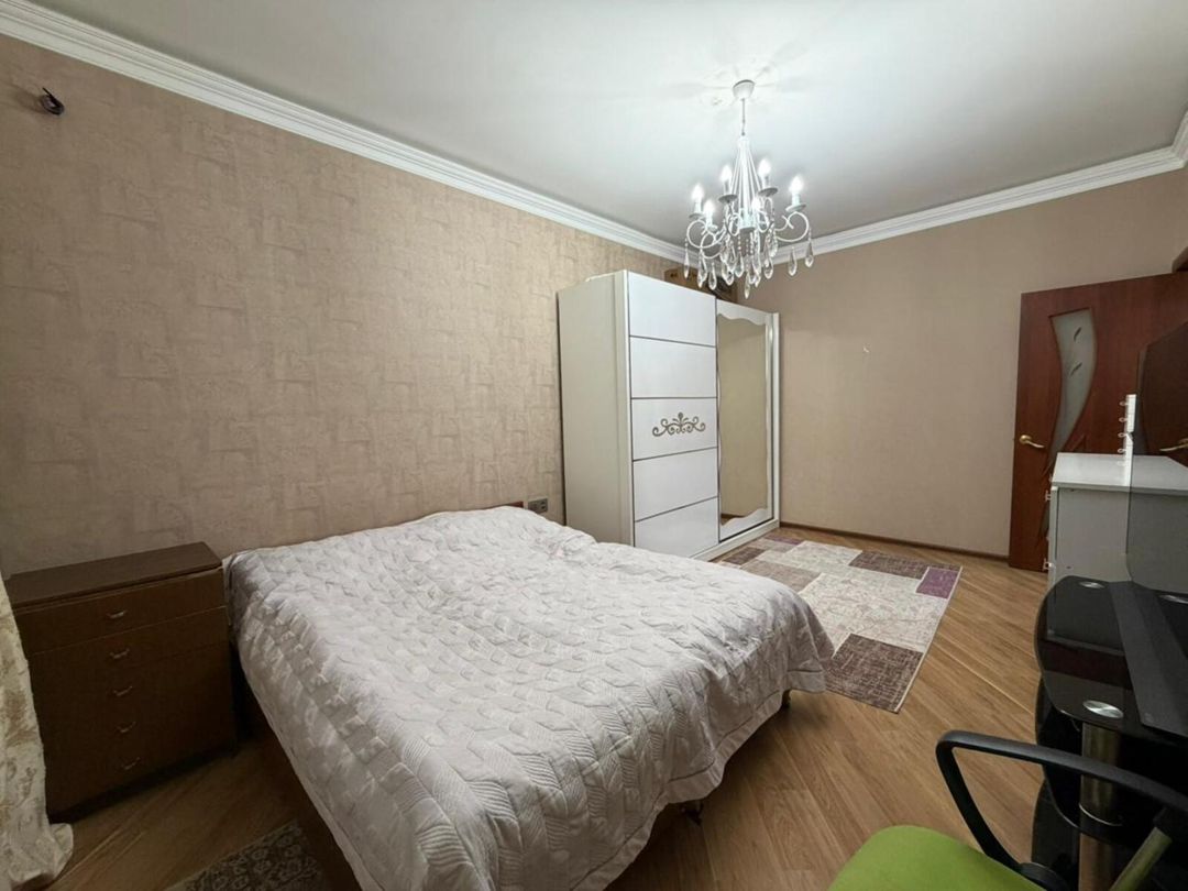 Satılır 4 otaqlı köhnə tikili 100 m² — Mənzil, Bakı (10)