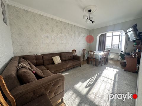 Satılır 2 otaqlı köhnə tikili 55 m²