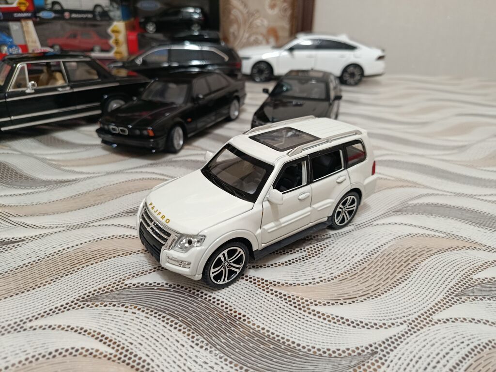 Metall oyuncaq avtomobil – SUV model (Pajero üslubunda) - Miqyas — Modellar, Bakı (3)