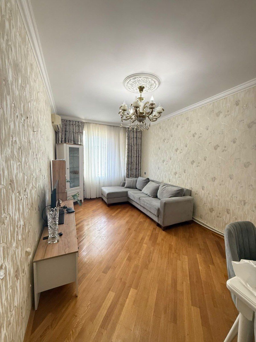 Satılır 3 otaqlı köhnə tikili 77 m² — Mənzil, Bakı (2)